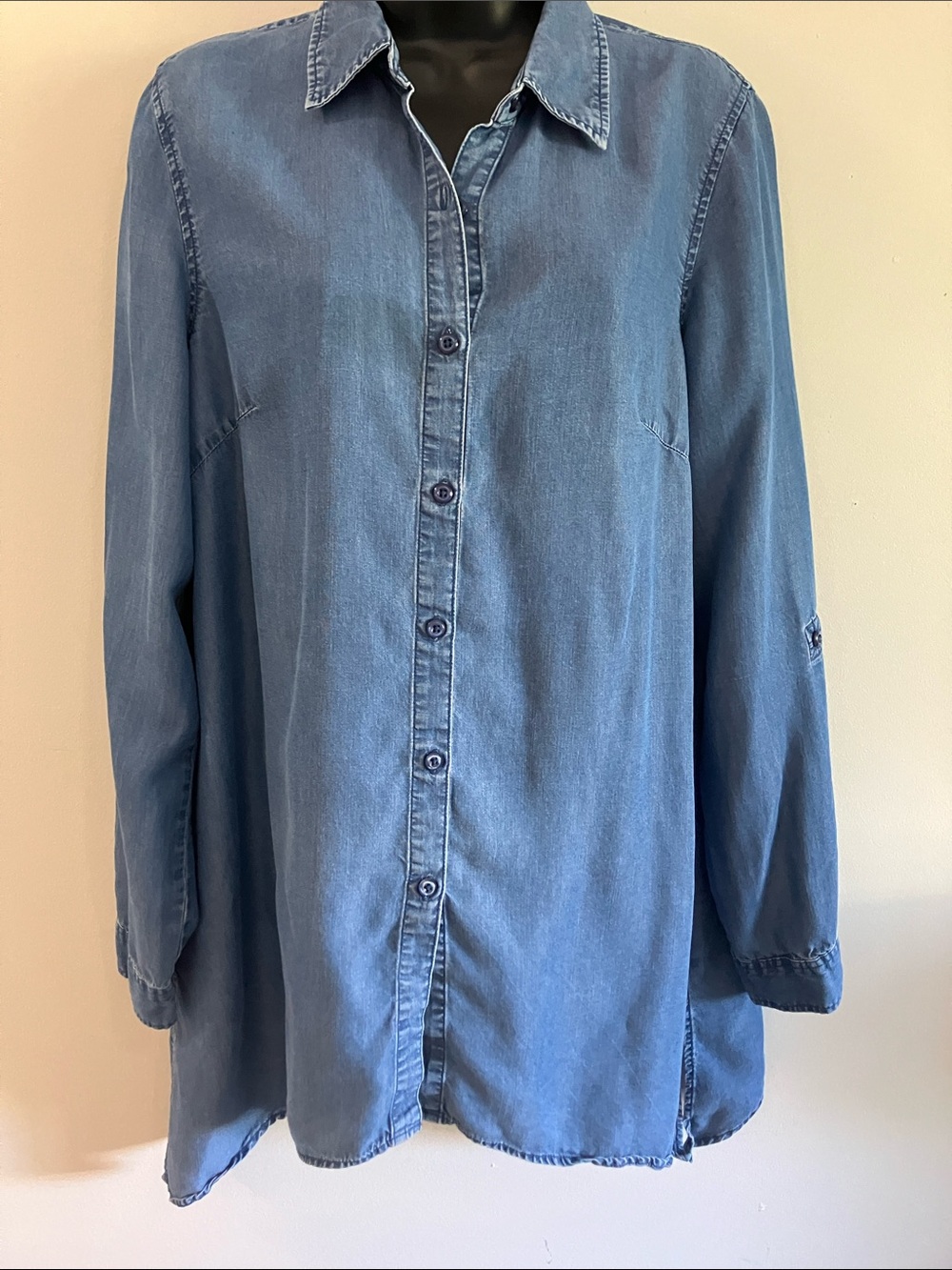 Zac & Rachel Light Blue Denim Shirt. Medium
